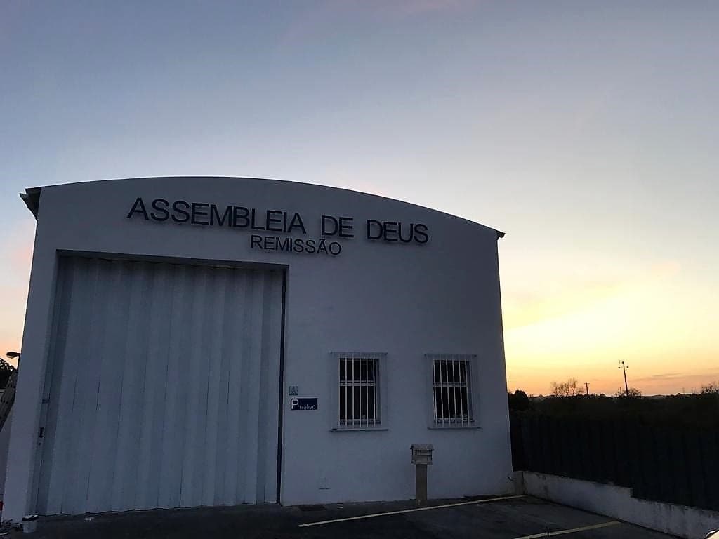 Fachada da congregação em Porto de Mós