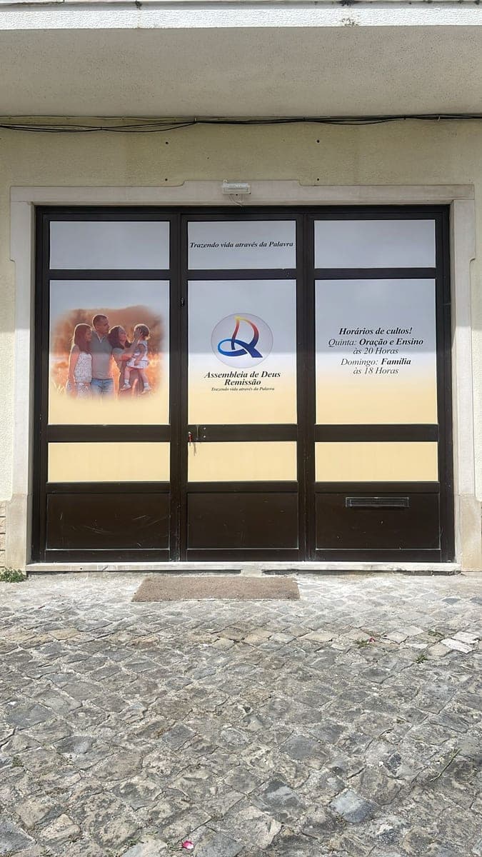 Fachada da congregação em Torres Vedras